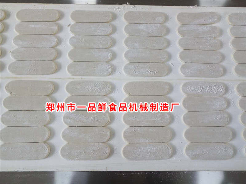 扯面生產(chǎn)流水線(xiàn)